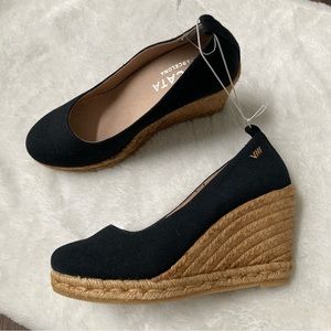 Viscata black canvas wedge espadrille heels size 40, 9